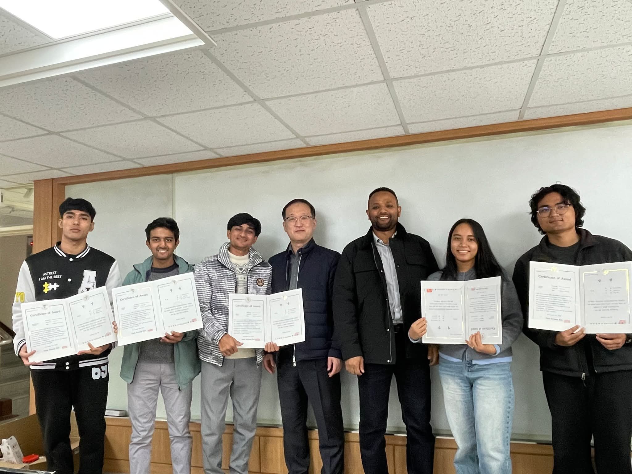 Intelligence Computing Department Successfully Hosts Programming Competition on November 7, 2025_3